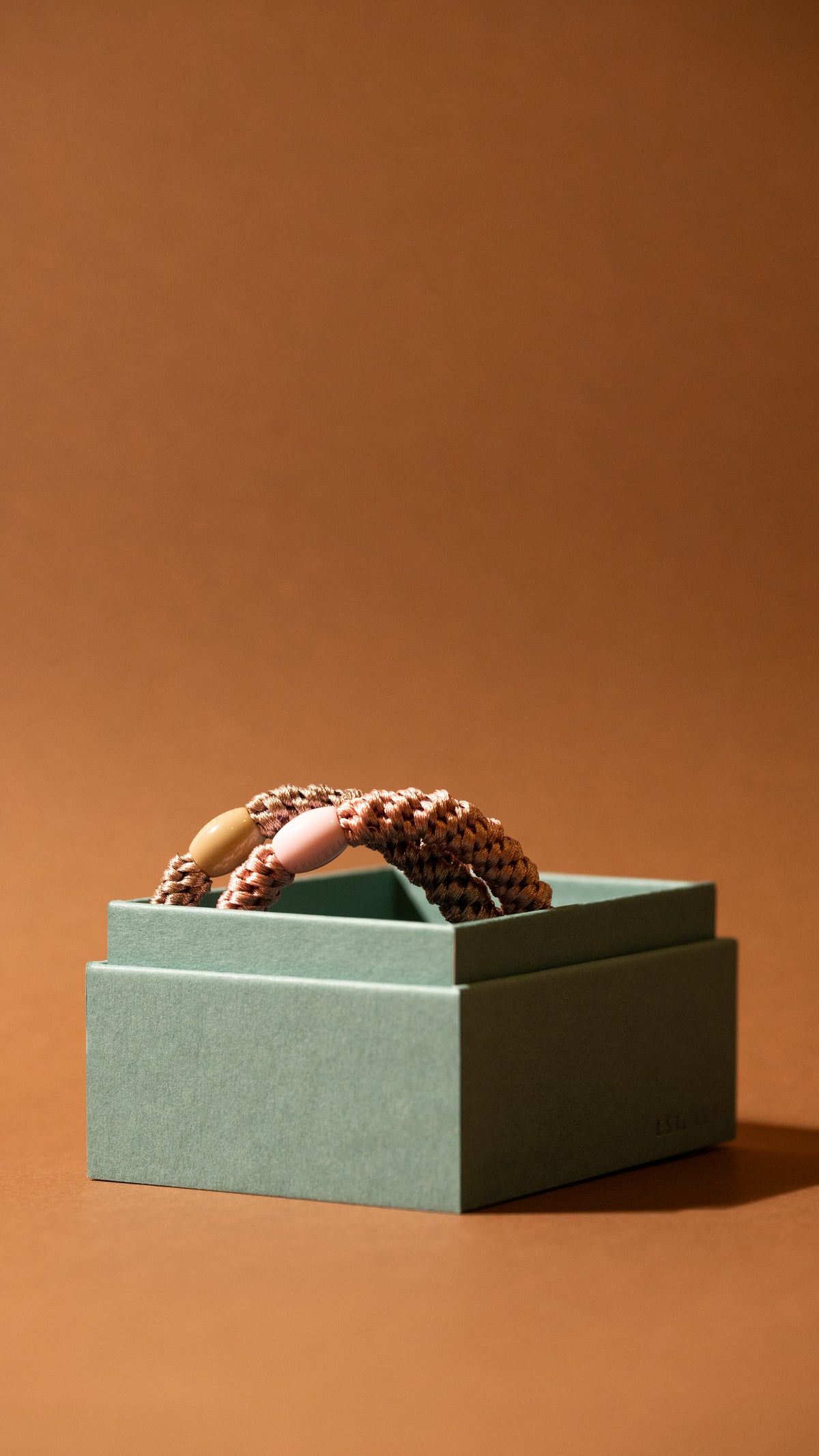 KKNEKKI Gift Box