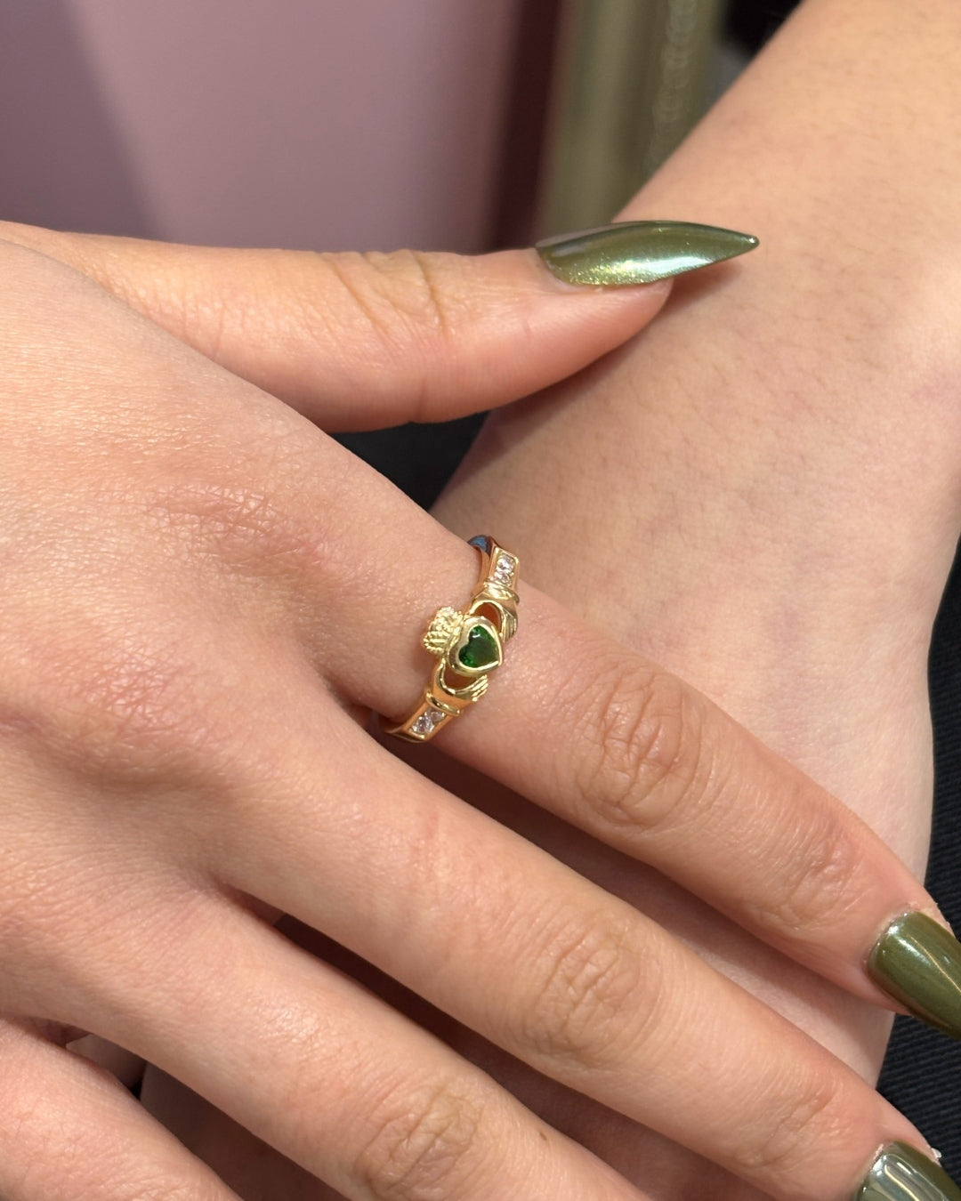 9ct Gold Emerald & Cubic Zirconia Claddagh Ring | Solvar