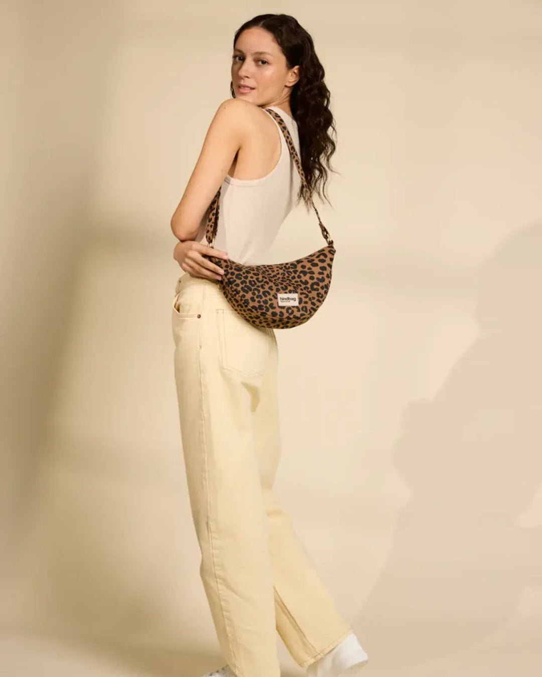 Crossbody Banana Bag | Andrea | Hindbag