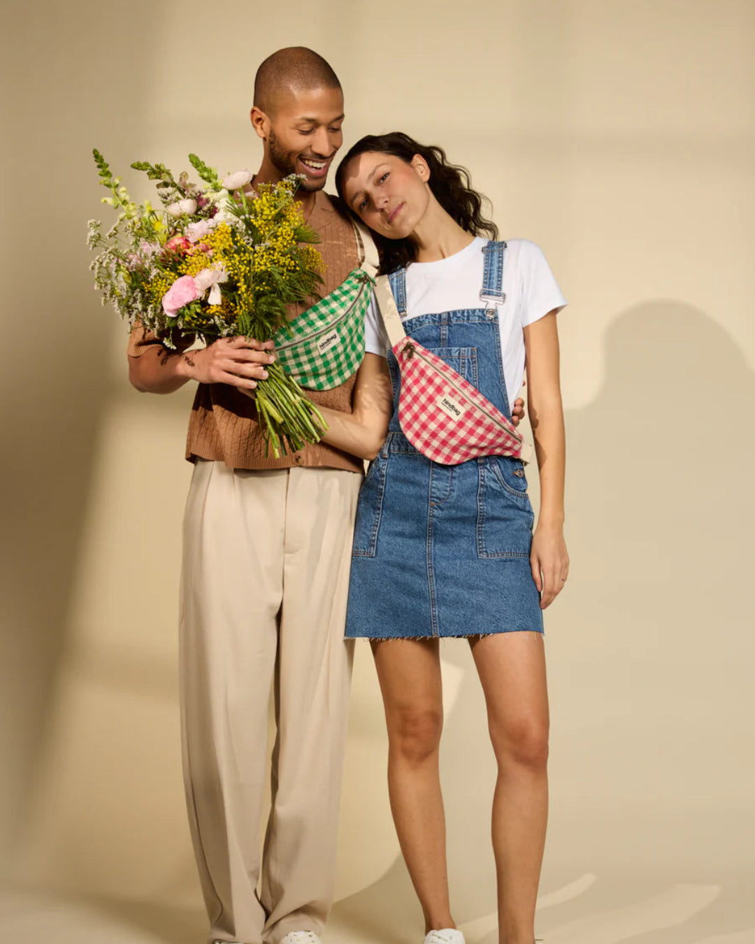 Gingham Banana Bag | Olivia | Hindbag