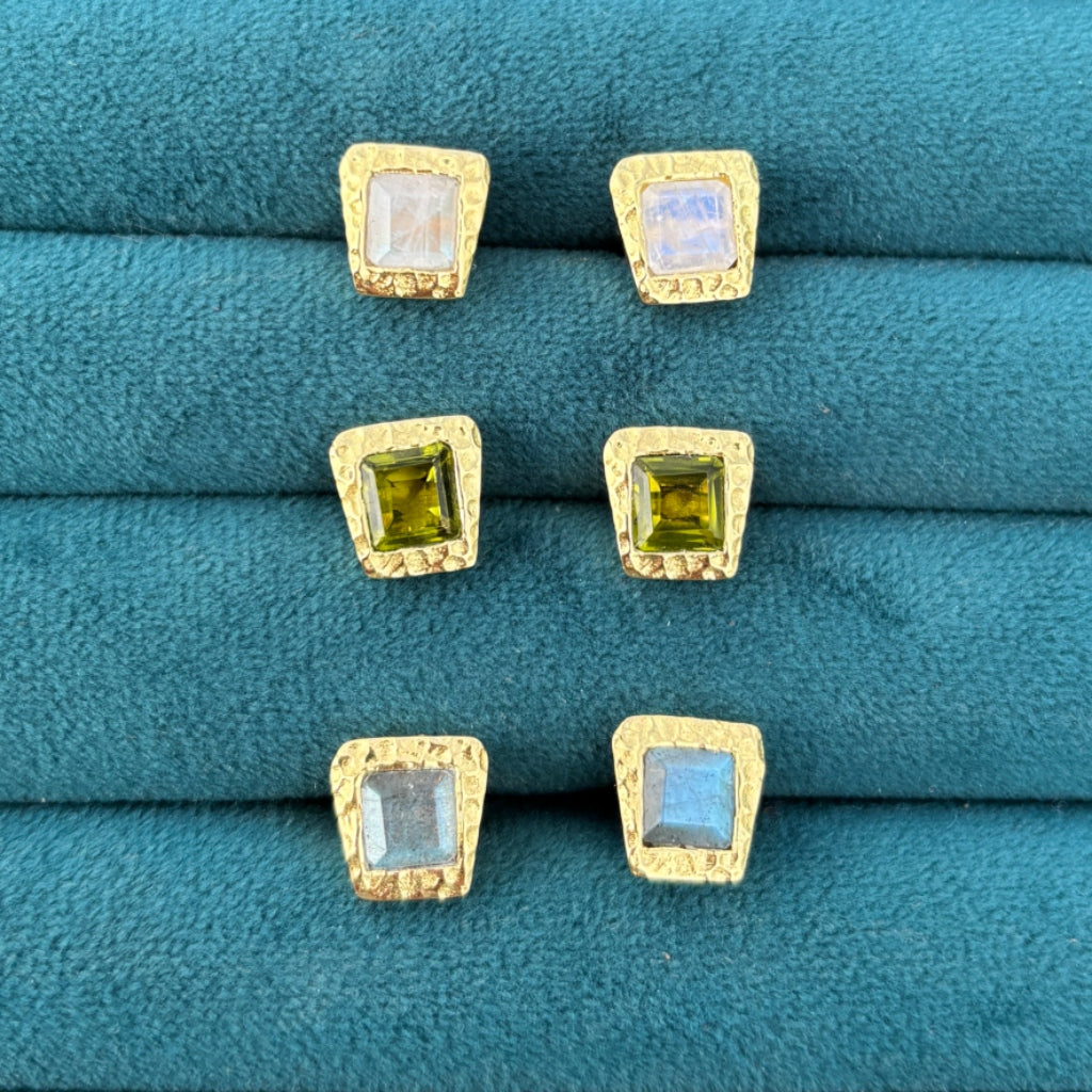 Gold Asymmetrical Stud Earrings | Aria | Noyre