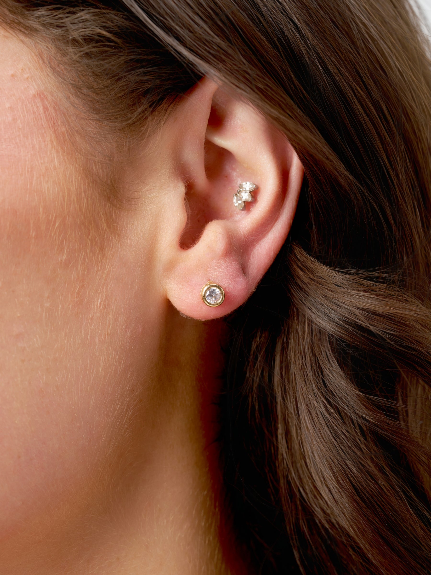 Gold Circle Stone Stud Earrings | Aliza