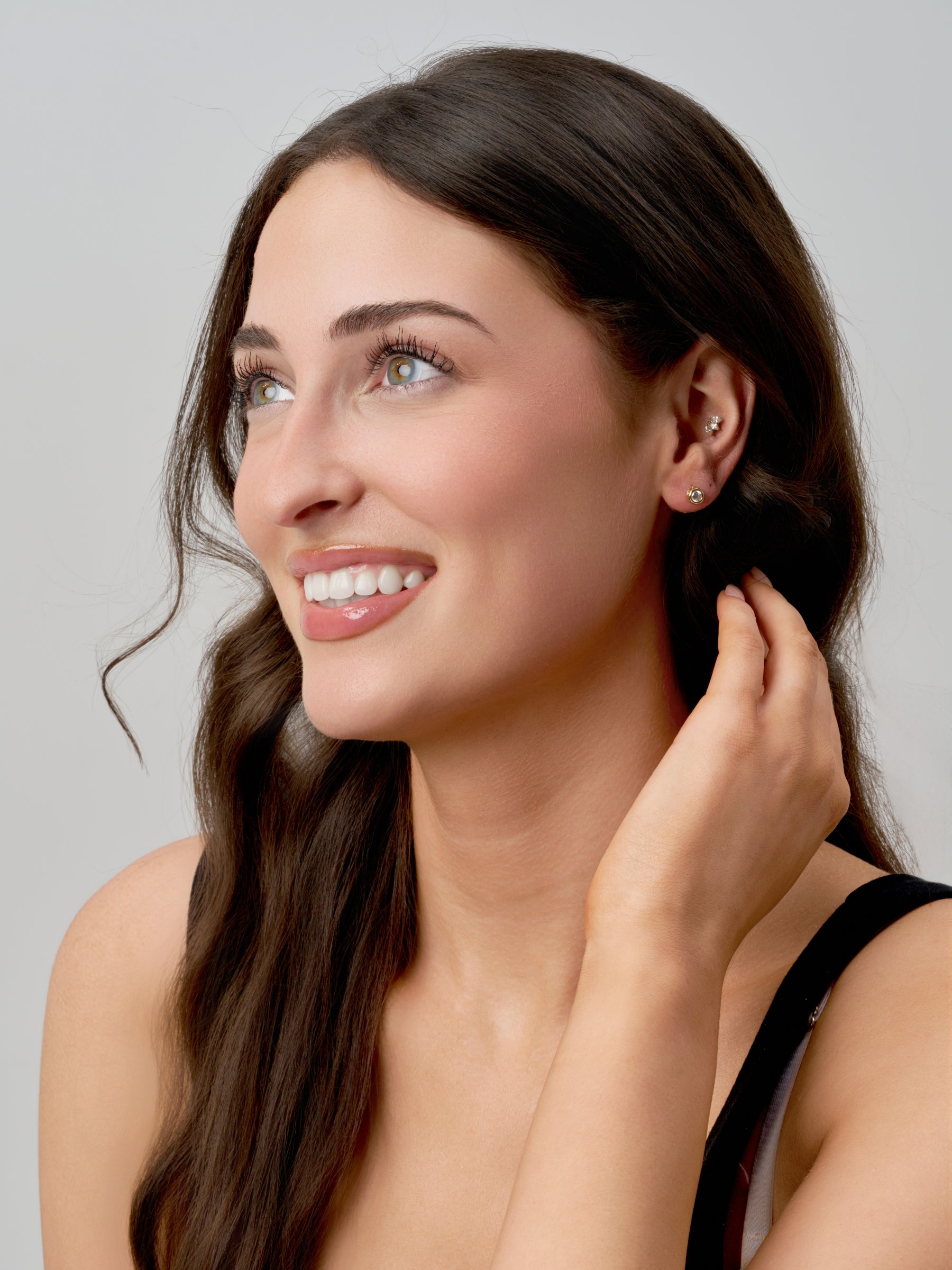 Gold Circle Stone Stud Earrings | Aliza
