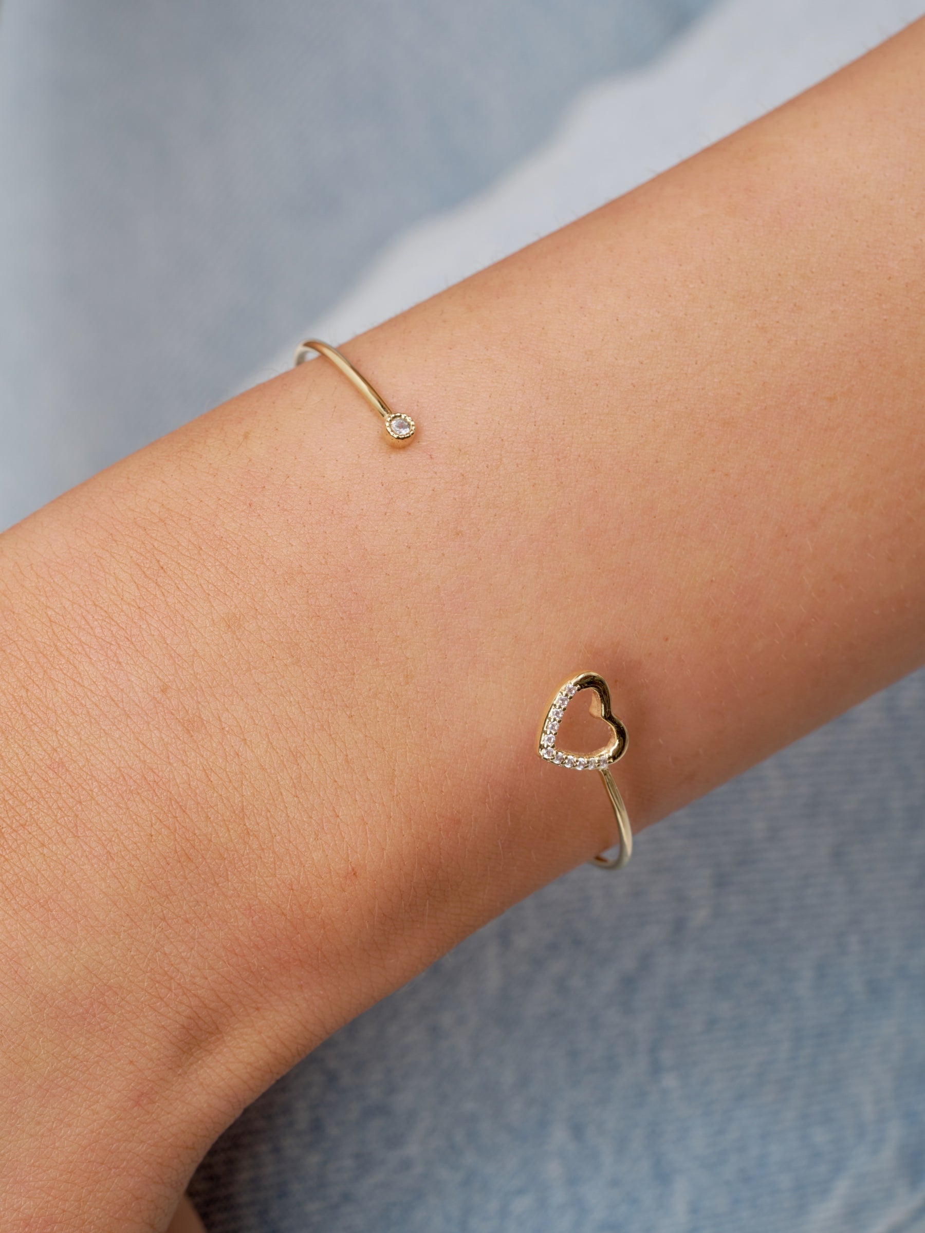 18ct Gold Plated Clear Stone Heart Bangle Bracelet | Dora