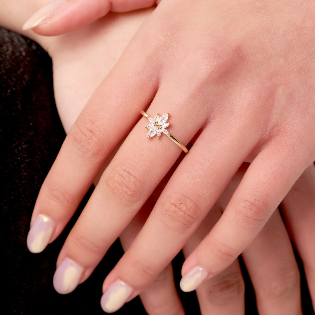 Gold Crystal Star Ring