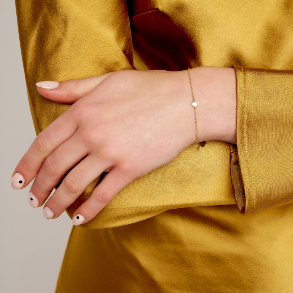 Gold Delicate Circle Stone Bracelet
