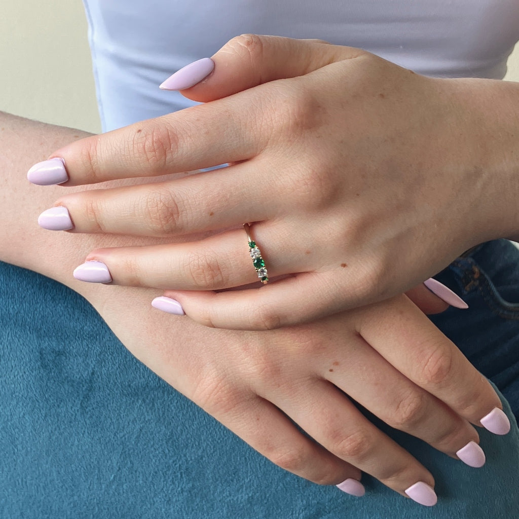 Gold Five Stone Ring Emerald
