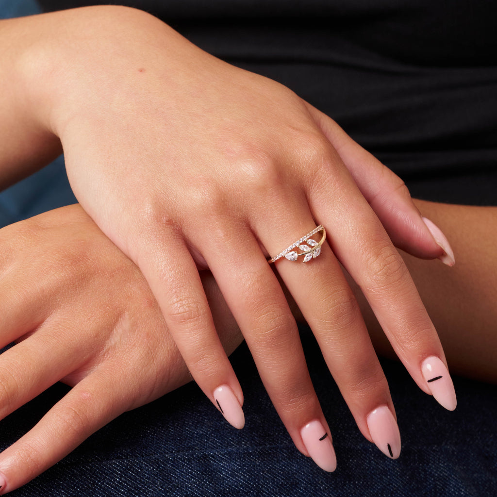 Gold Leaf Multistone Band Ring