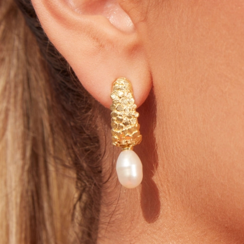 Gold Natural Pearl Hoop Stud Earrings | Millie | Noyre