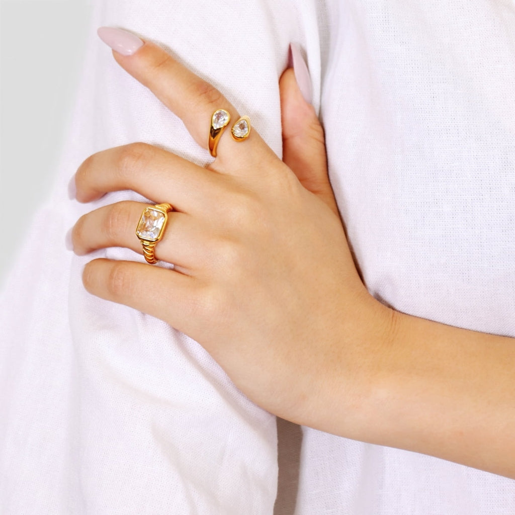 Gold Rectangle Clear Stone Ring | Anartxy