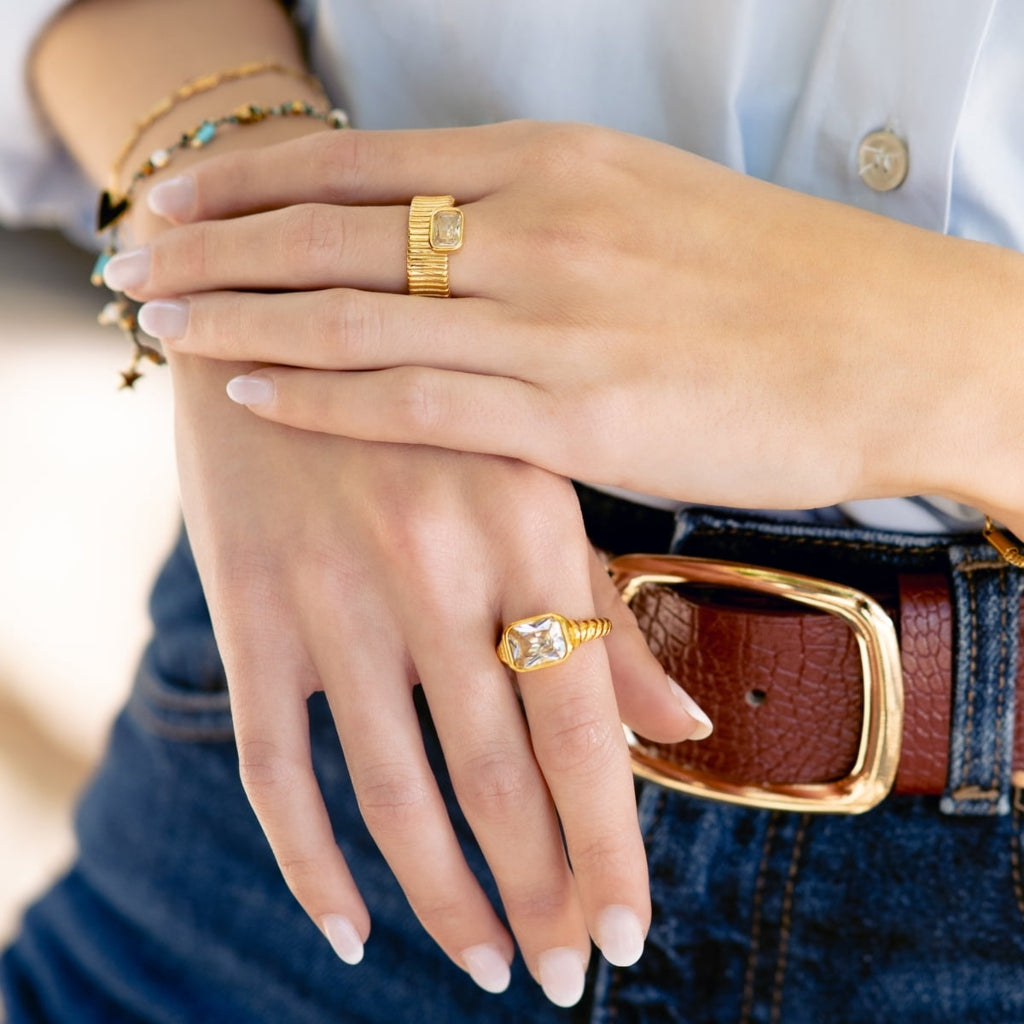 Gold Rectangle Clear Stone Ring | Anartxy