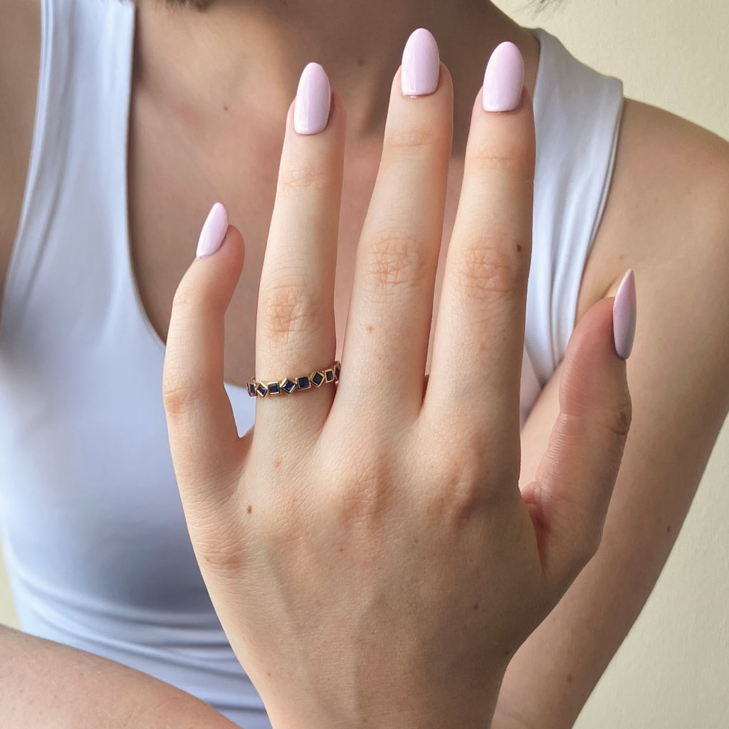Gold Square Detail Ring Sapphire