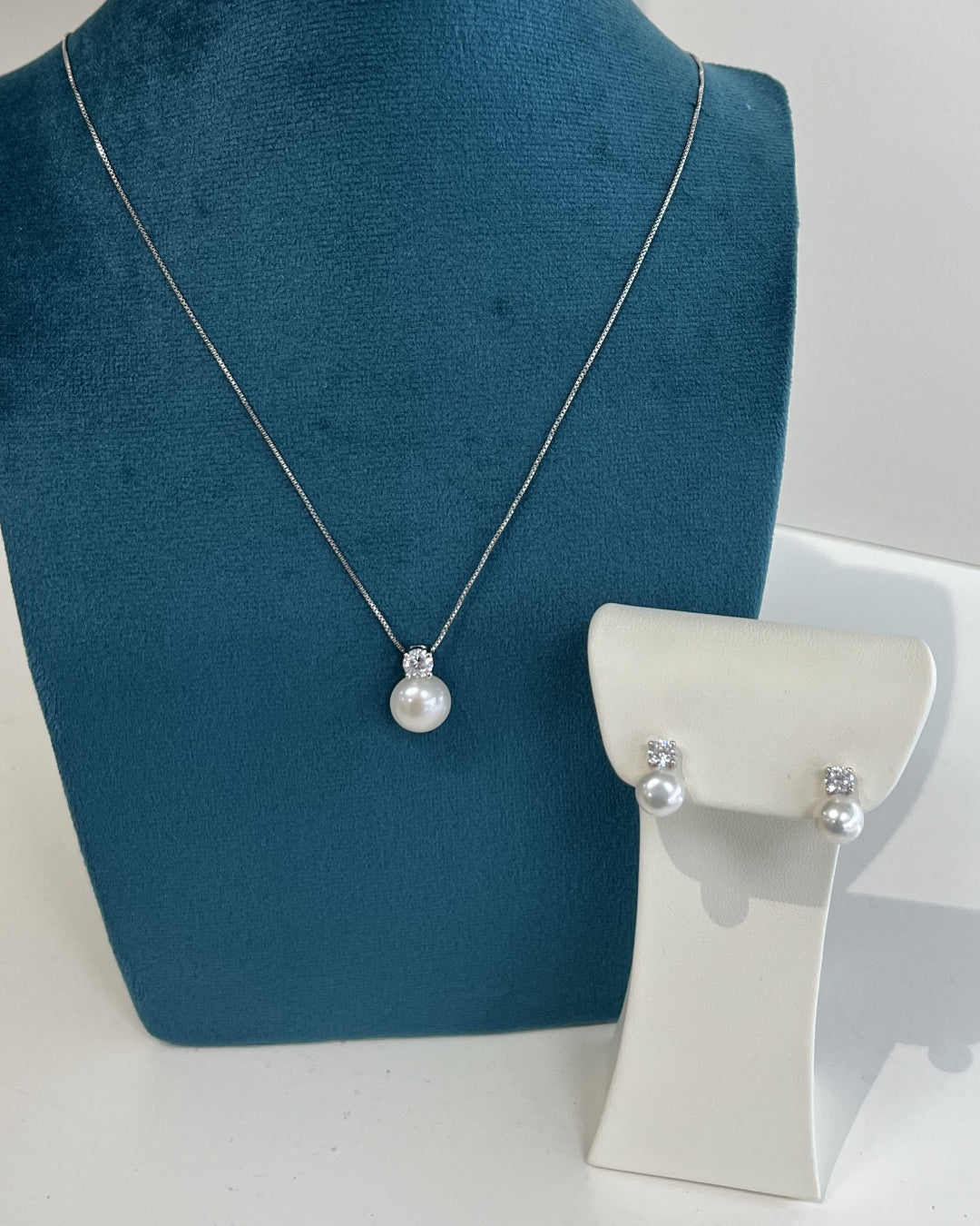 Sterling Silver Fresh Water Pearl Pendant Necklace | Yara