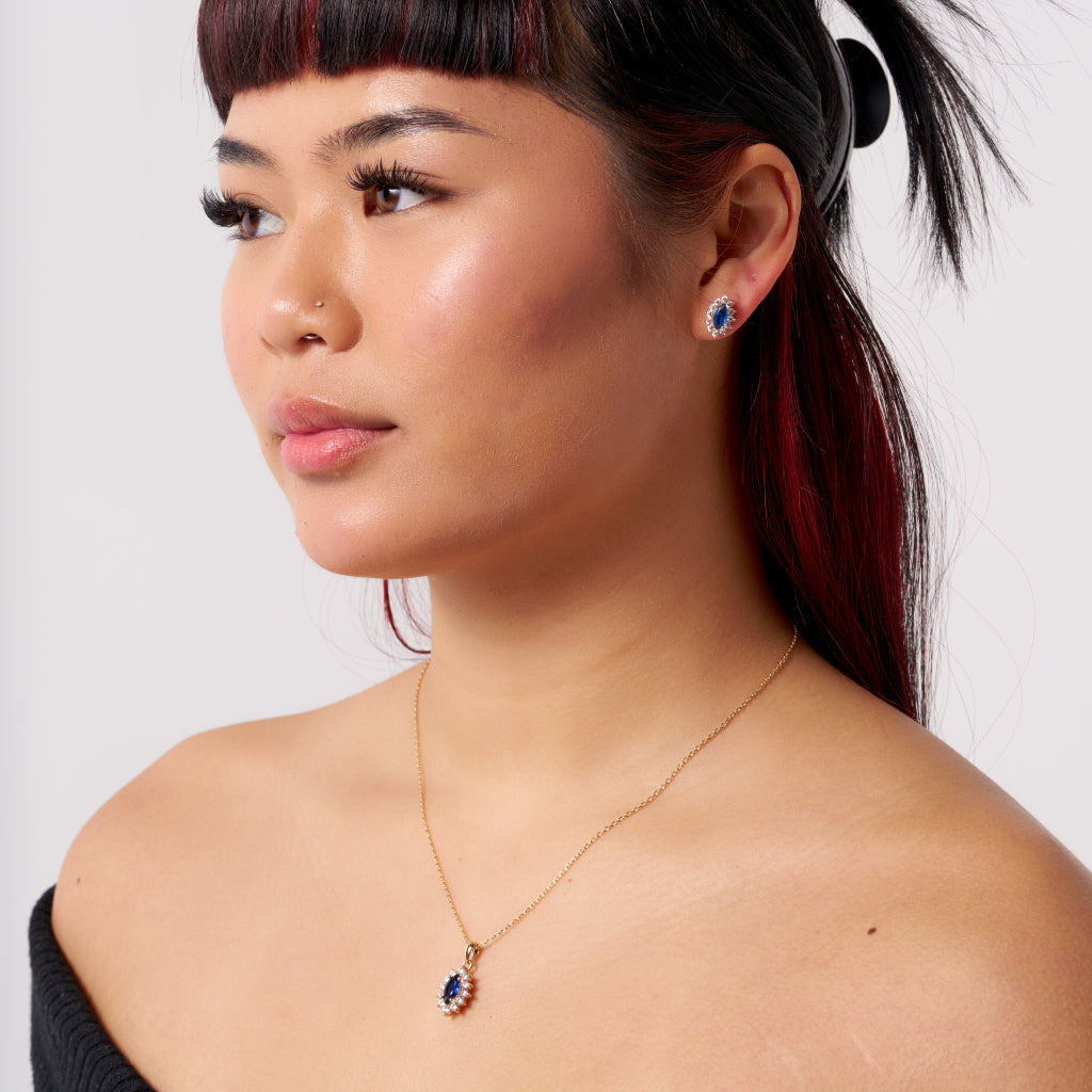 Gold Oval Cluster Stud Earrings 