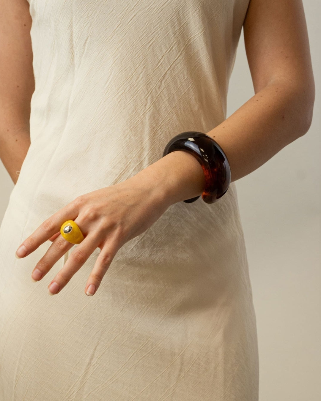 Resin Bangle Bracelet | Clair | Anartxy