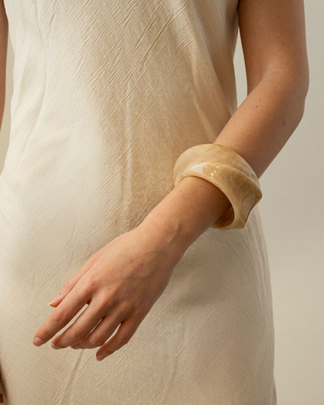 Resin Bangle Bracelet | Relieve | Anartxy