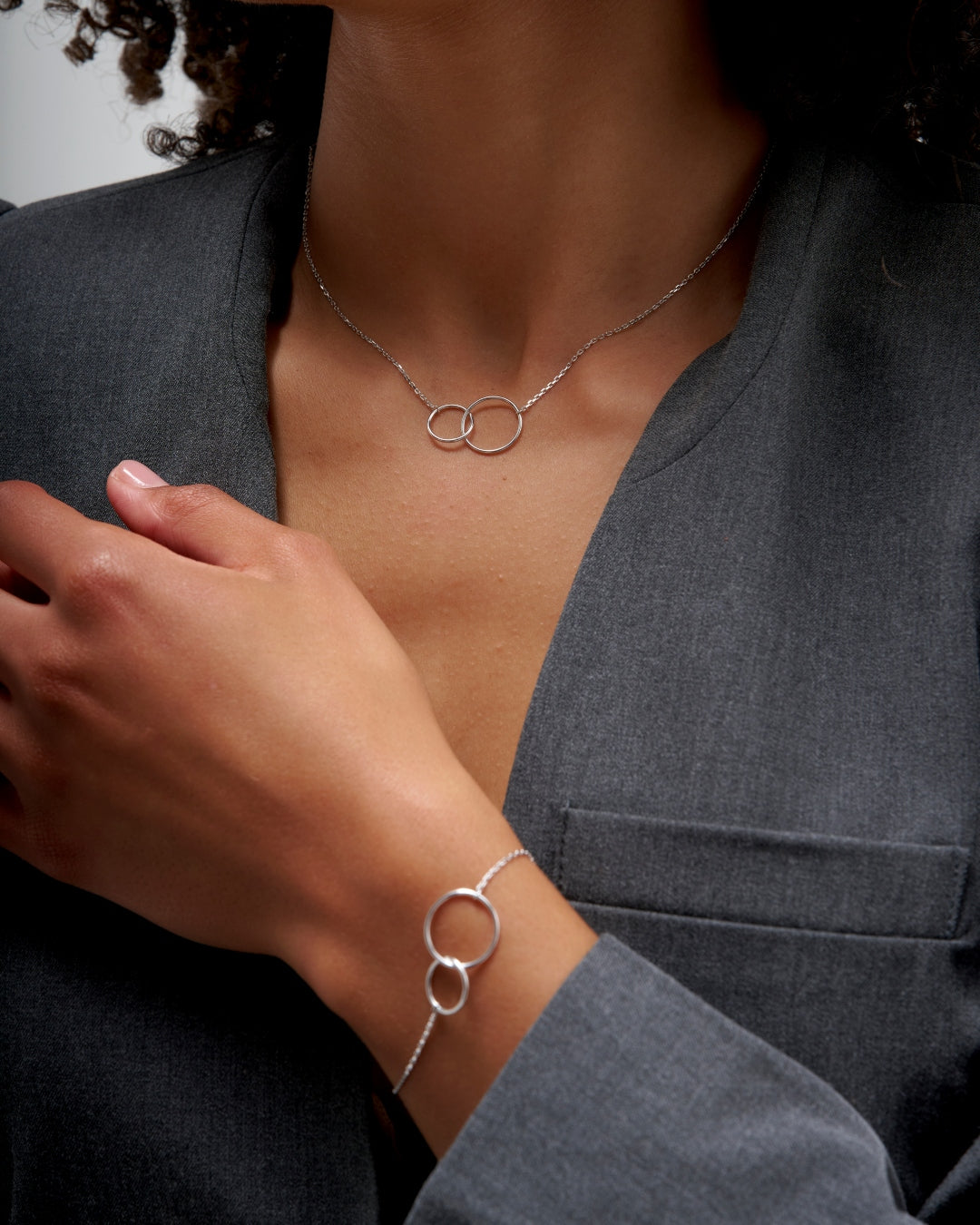 Sterling Silver Interlocking Circles Necklace | Siena