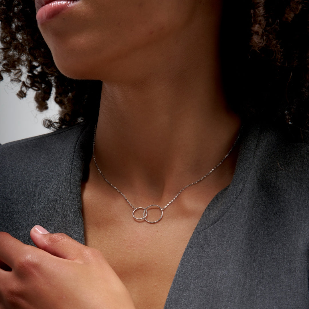 Sterling Silver Interlocking Circles Necklace | Siena
