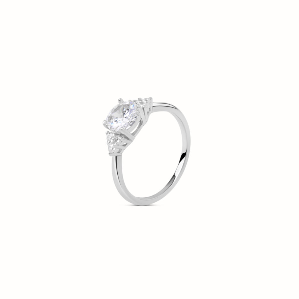 Sterling Silver Brilliant Cut Clear Stone Ring | Tani