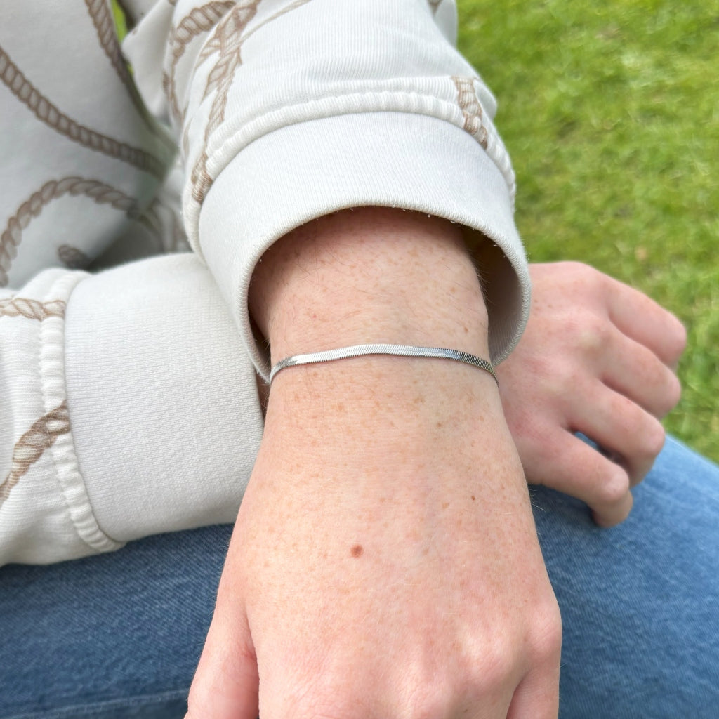 Silver Dainty Herringbone Chain Bracelet
