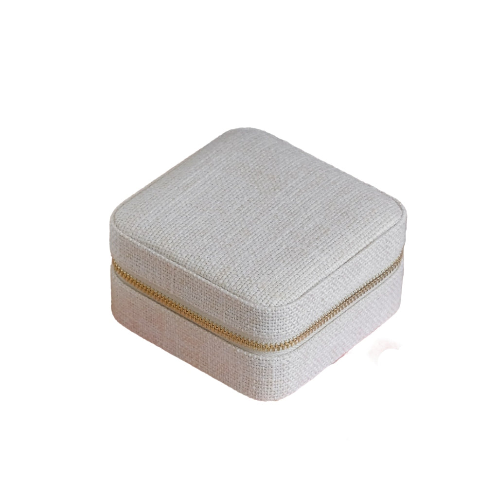 Square Jewellery Case | Corinne | Linen | Maison Scarlett