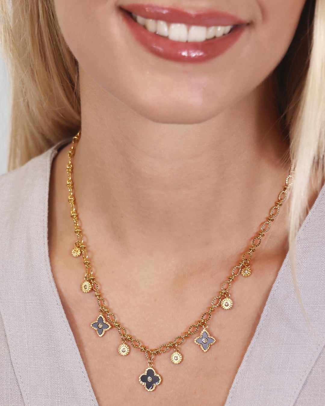 Steel Flower Detail Charm Necklace | Anartxy