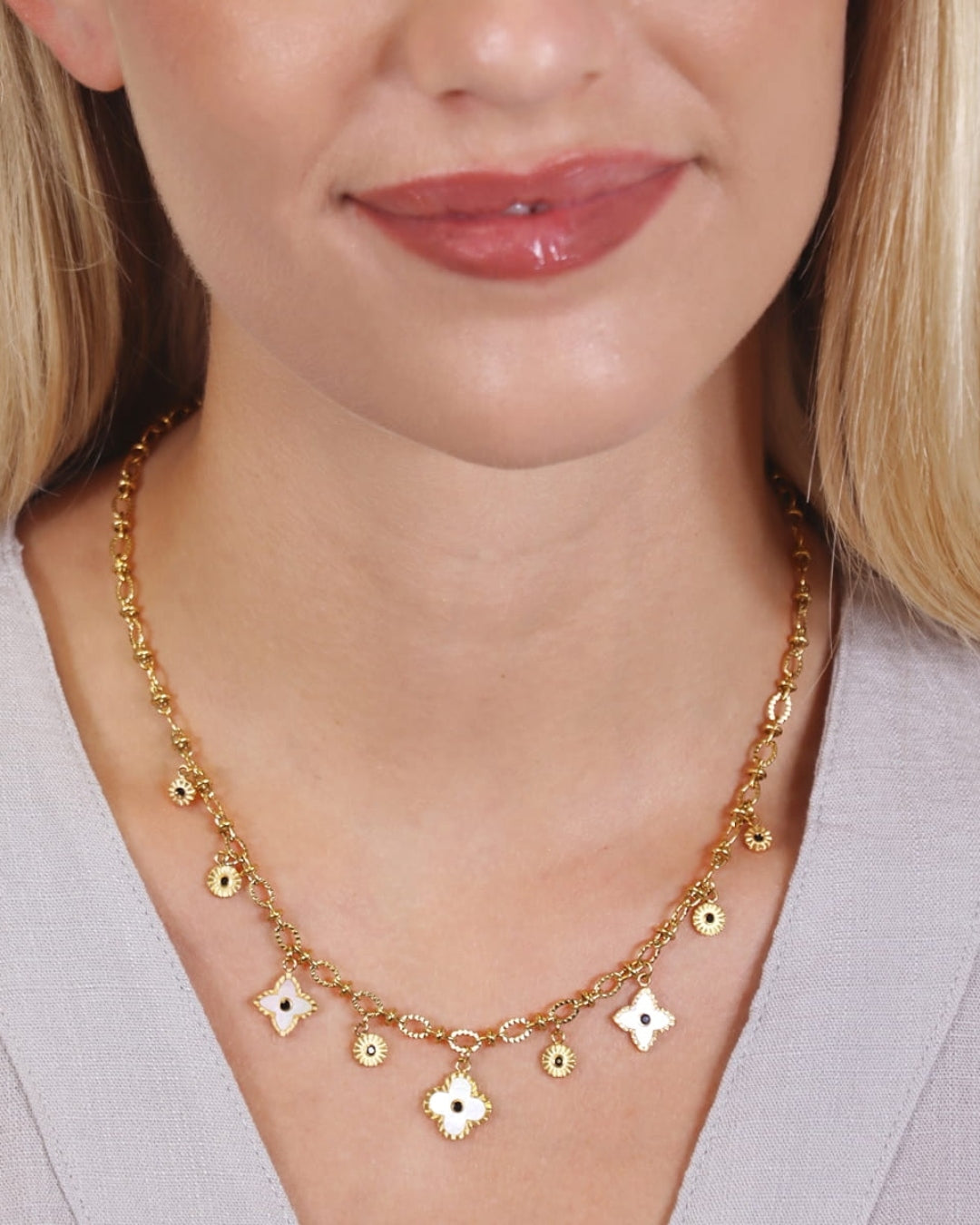 Steel Flower Detail Charm Necklace | Anartxy