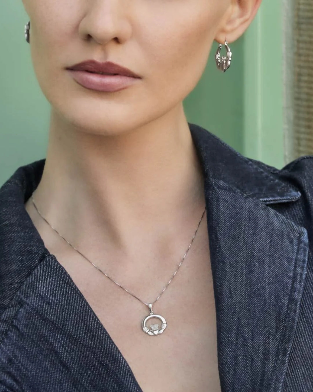 Sterling Silver Claddagh Necklace | Solvar