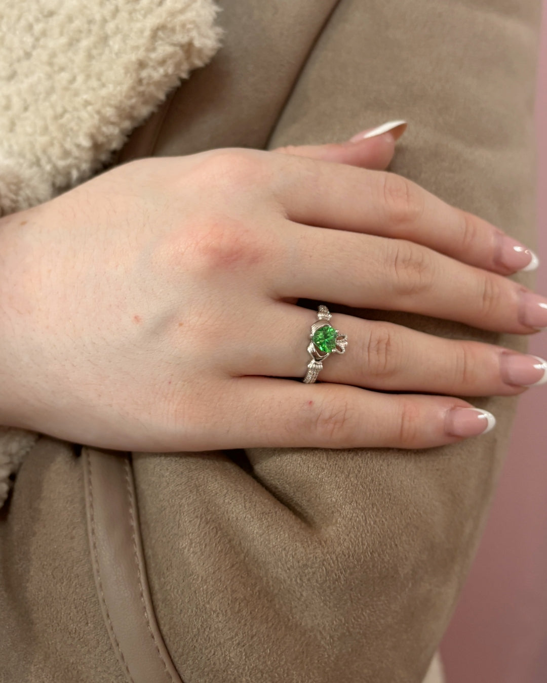 Sterling Silver Emerald Claddagh Ring | May Birthstone | Solvar