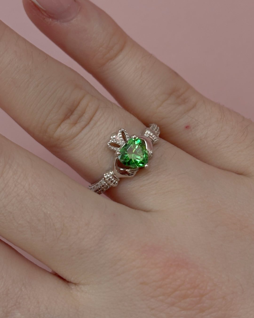 Sterling Silver Emerald Claddagh Ring | May Birthstone | Solvar