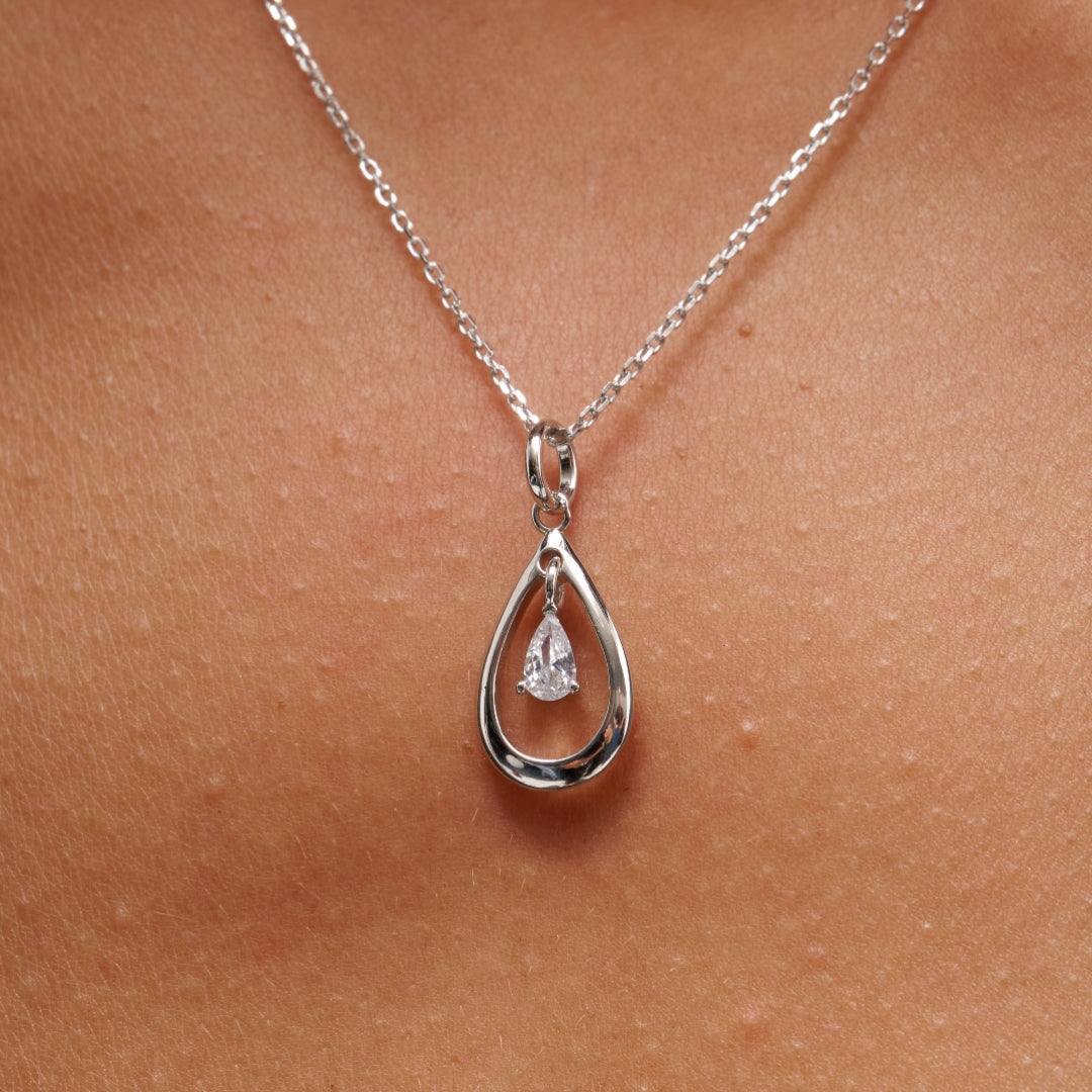 Sterling Silver Teardrop Pendant Necklace | Dorina