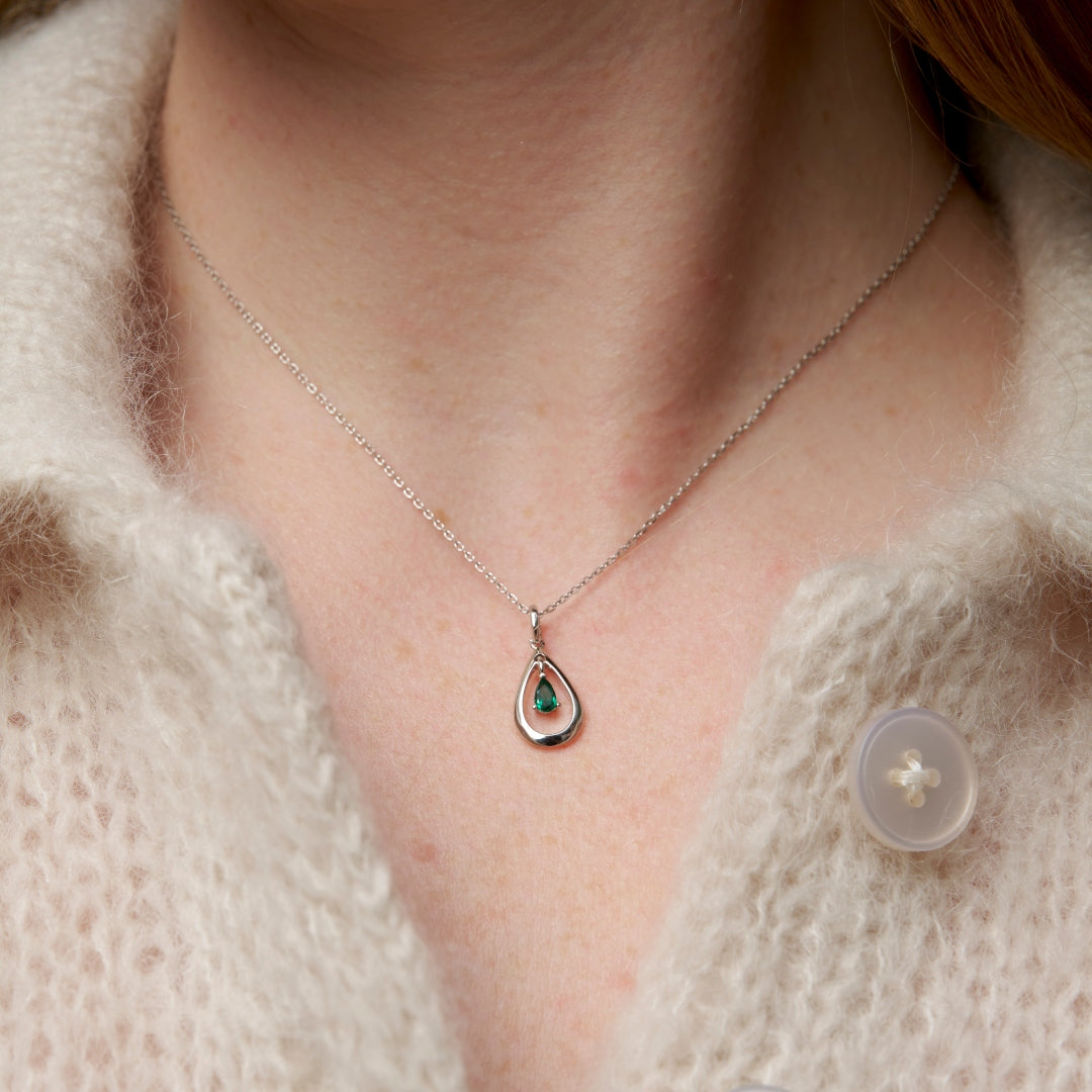 Sterling Silver Teardrop Pendant Necklace | Dorina