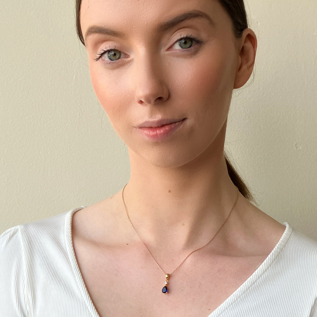 Terra Gold Teardrop Pendant Necklace