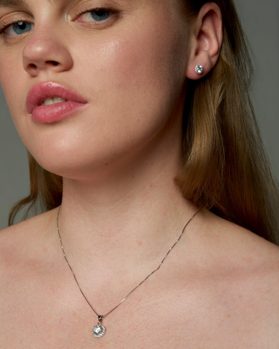 Sterling Silver Round Cluster Pendant Necklace | Creta