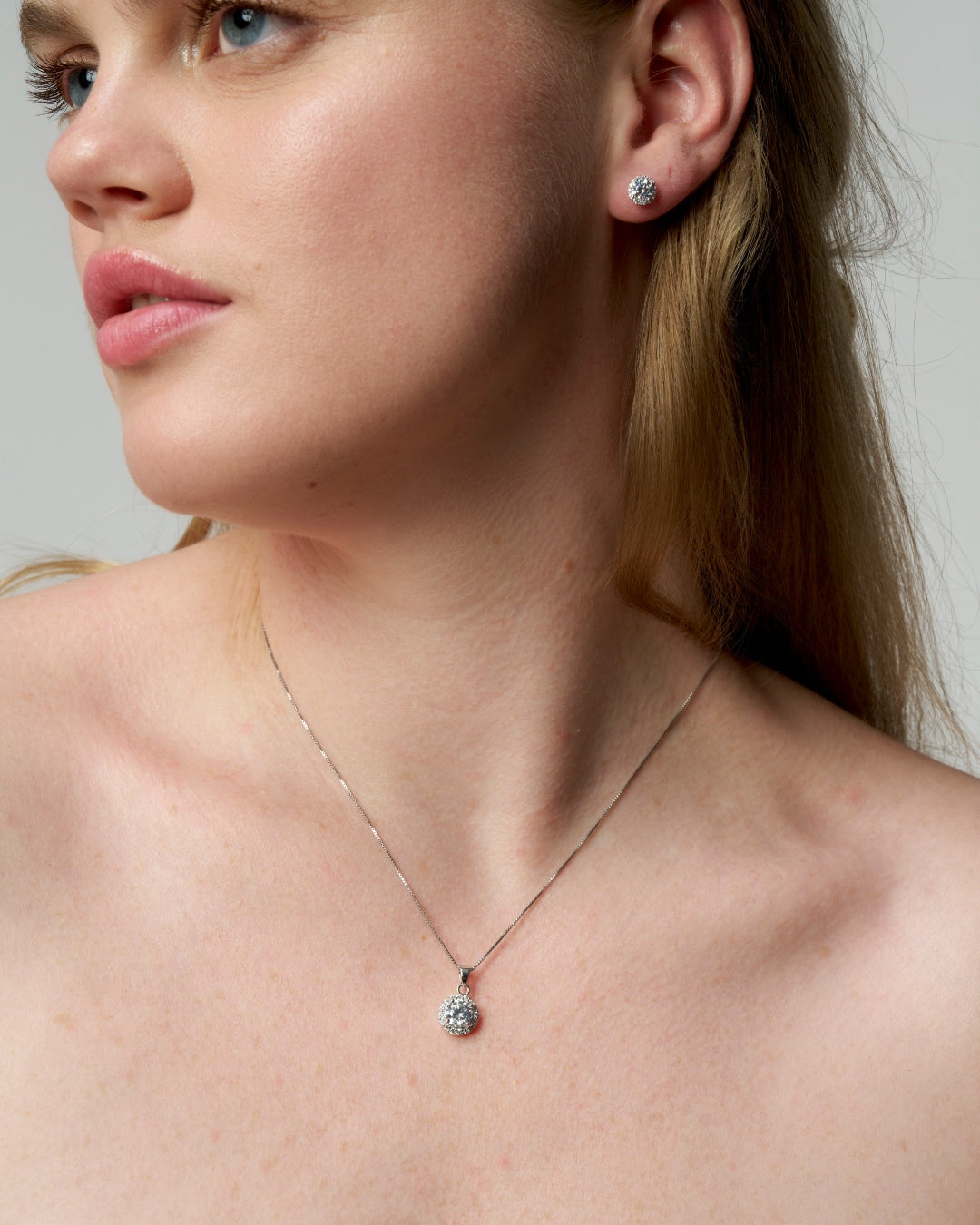 Sterling Silver Round Cluster Pendant Necklace | Creta