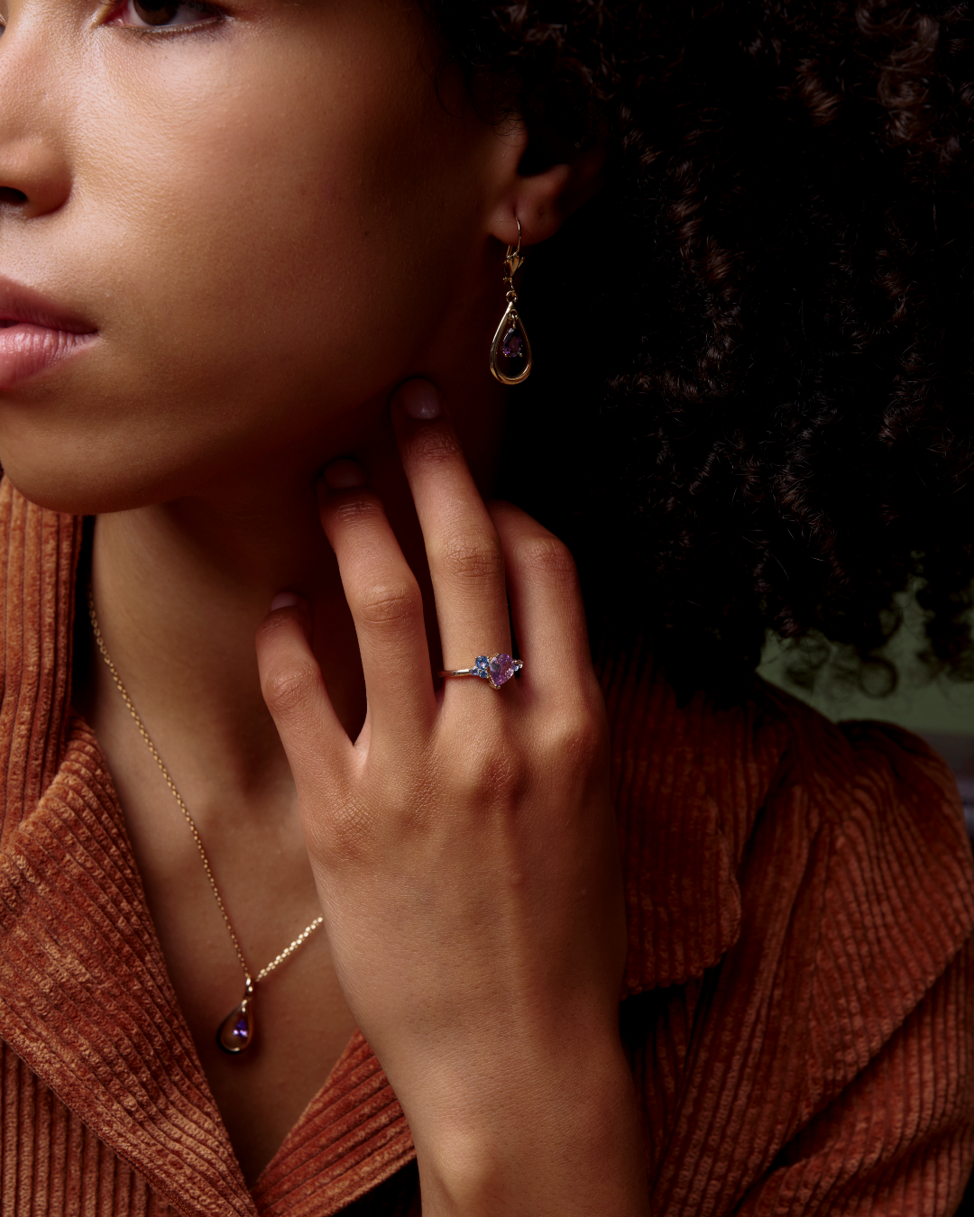 18ct Gold Teardrop Pendant Necklace | Dorina