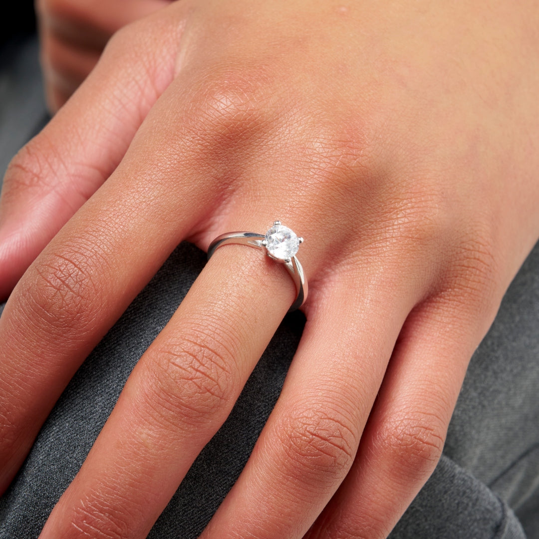 Sterling Silver Diamond Cut Solitaire Ring | Elo