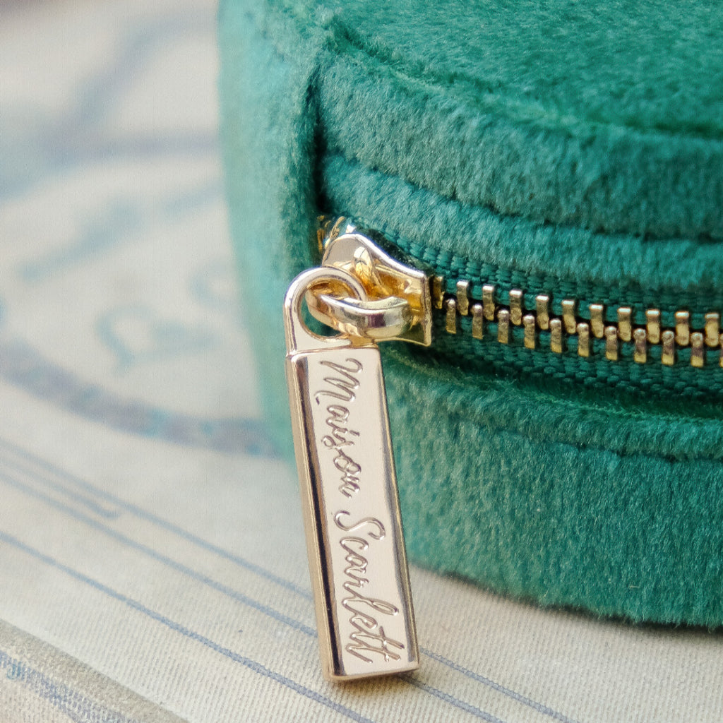 Round Travel Jewellery Case | Yvonne | Velvet | Maison Scarlett
