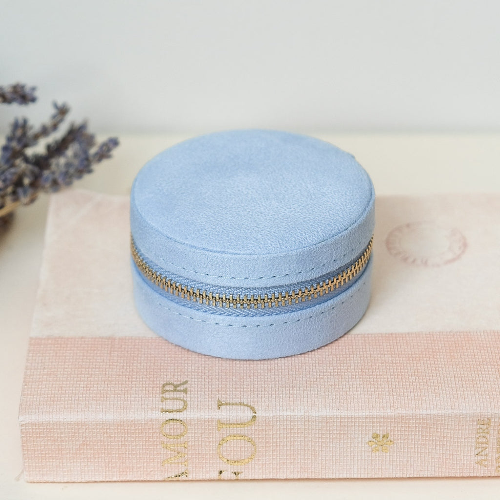 Round Travel Jewellery Case | Yvonne | Velvet | Maison Scarlett