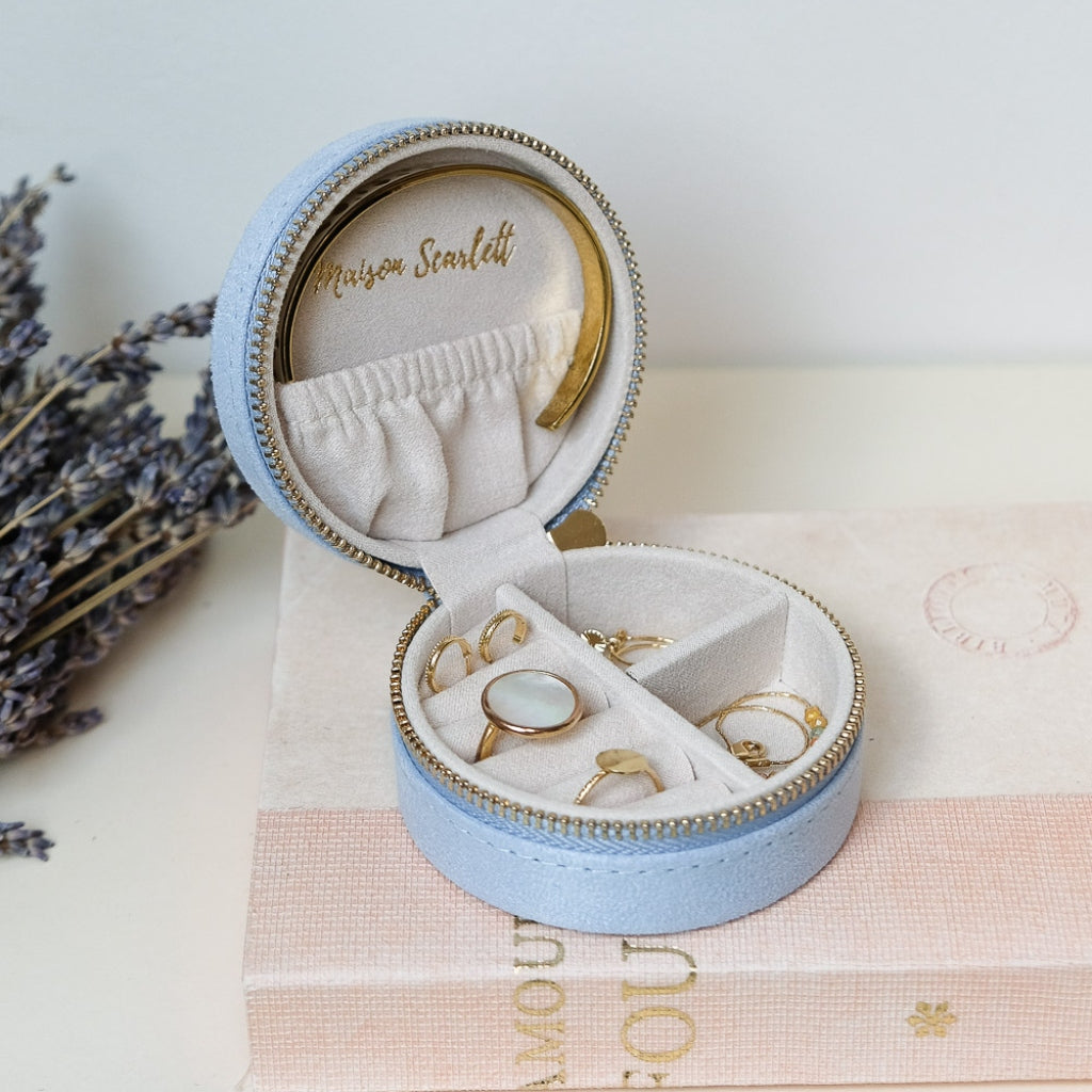 Round Travel Jewellery Case | Yvonne | Velvet | Maison Scarlett