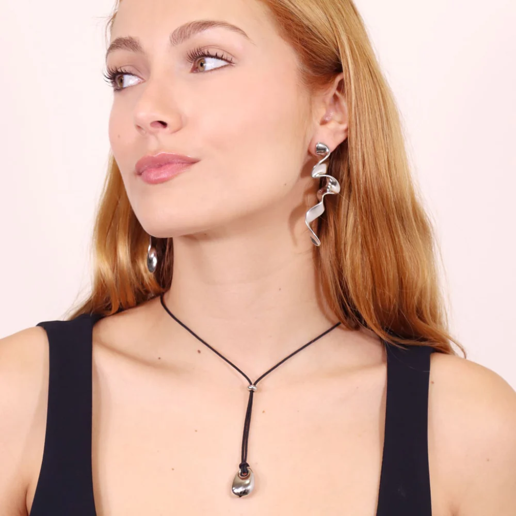 Wave Drop Stud Earrings | Anartxy