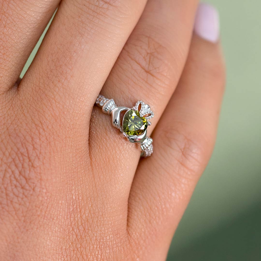 Sterling Silver Peridot Claddagh Ring | August Birthstone | Solvar