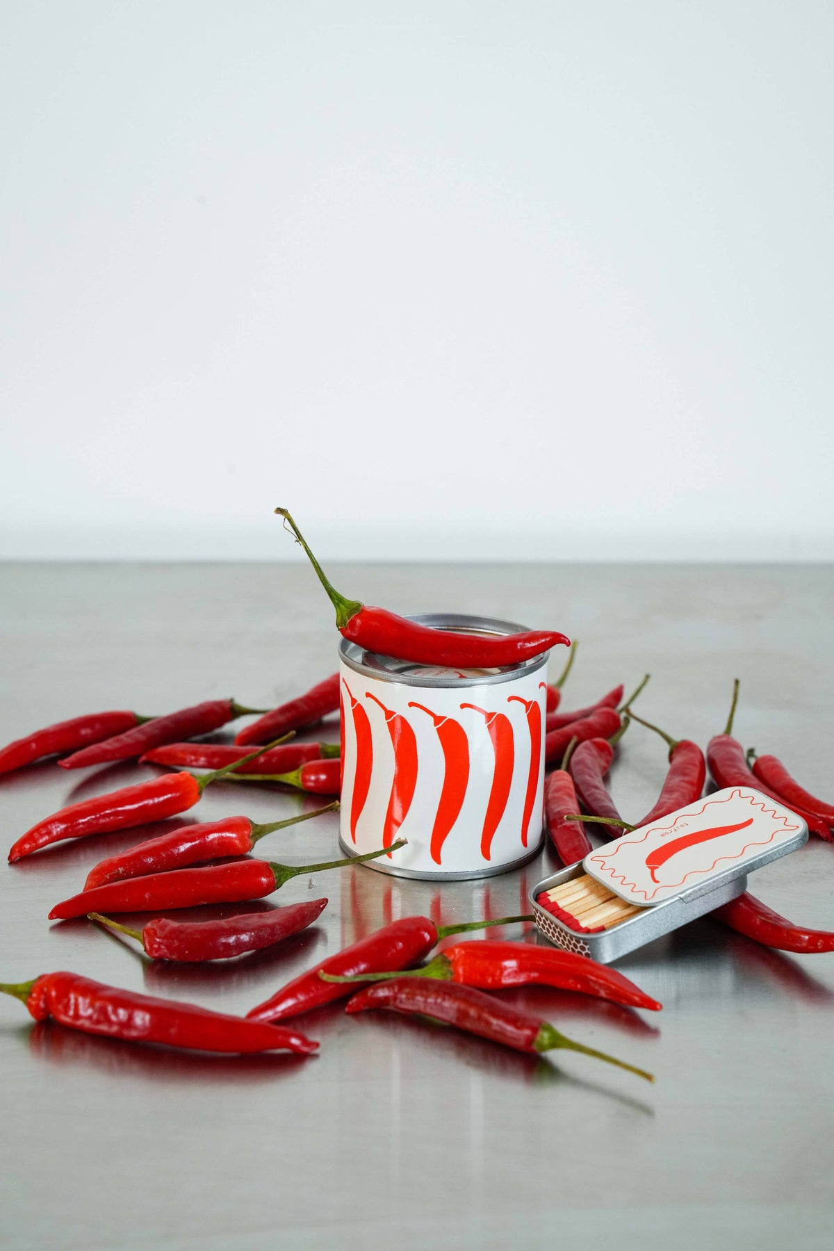 Sweet Chilli & Mandarin Candle | to:from
