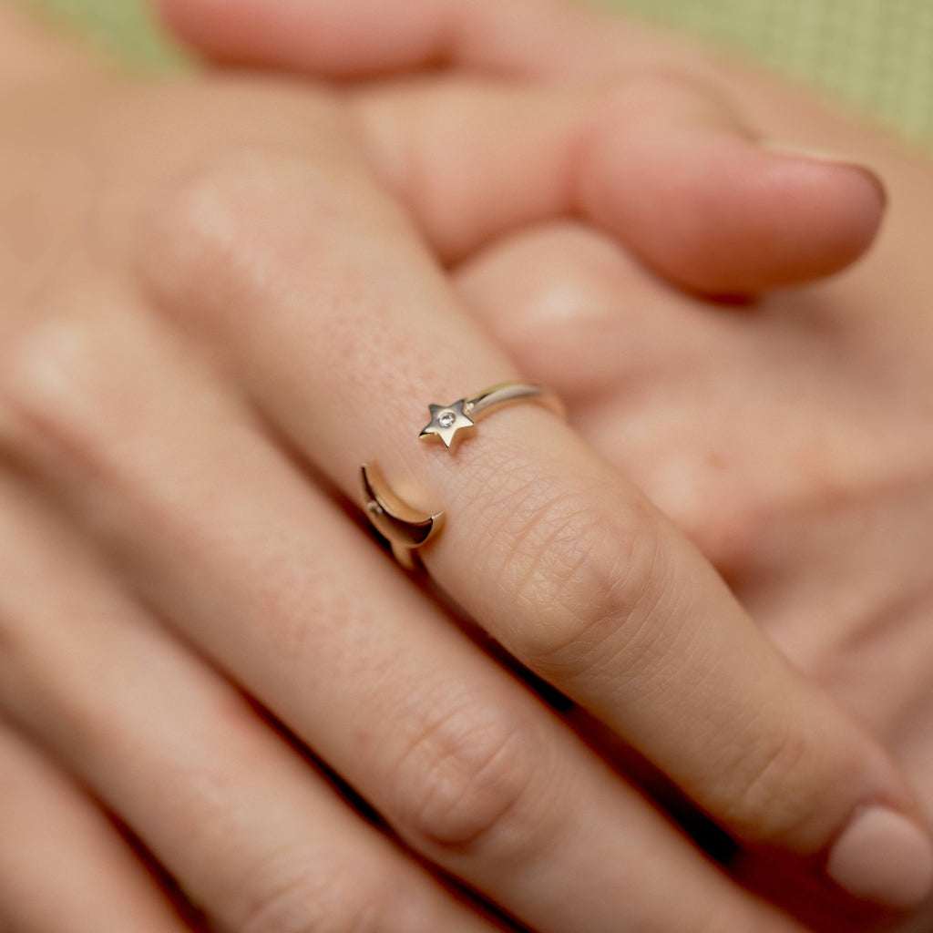 Selene Gold Celestial Split Ring
